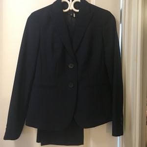 JONES NY COLLECTION PETITE STRETCH SUIT-2P (NWT)